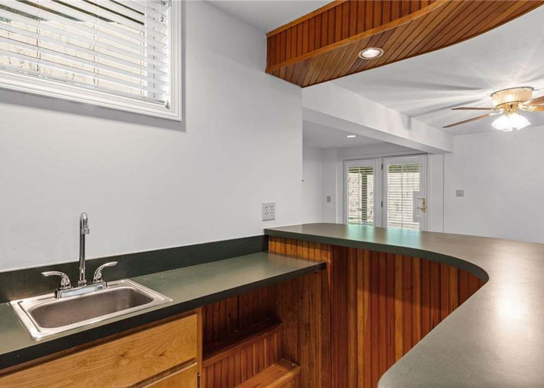 5510 NW Raintree Drive — photo 36