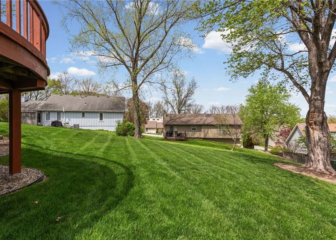 5510 NW Raintree Drive — photo 52