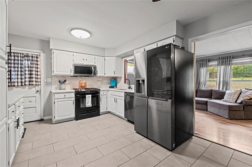 5511 Flint Street — photo 12