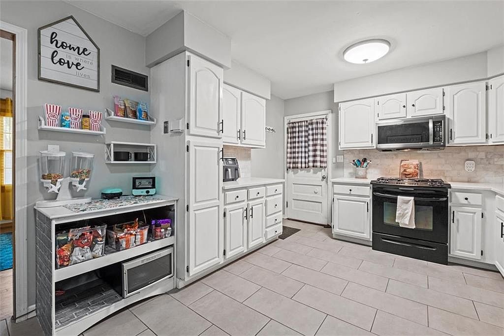5511 Flint Street — photo 13