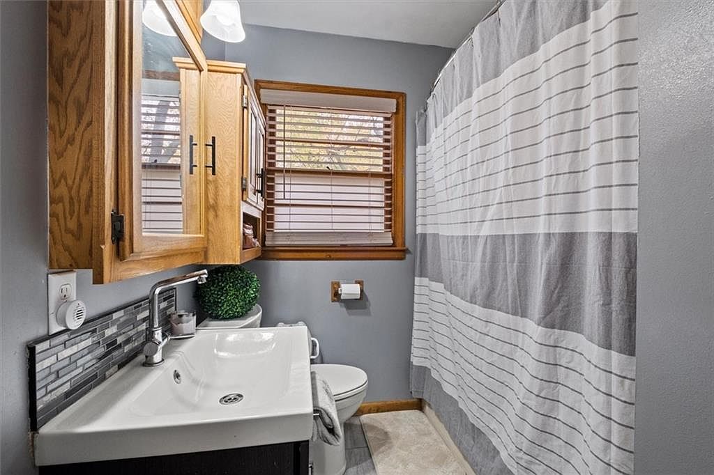 5511 Flint Street — photo 20