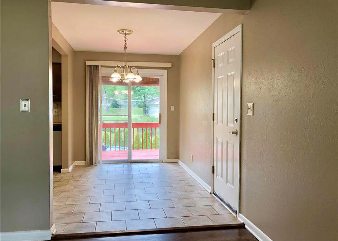 5526 N Woodland Avenue — photo 11