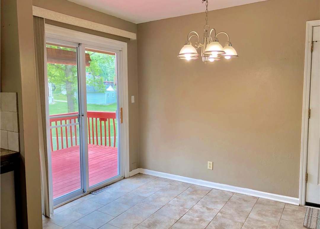 5526 N Woodland Avenue — photo 15