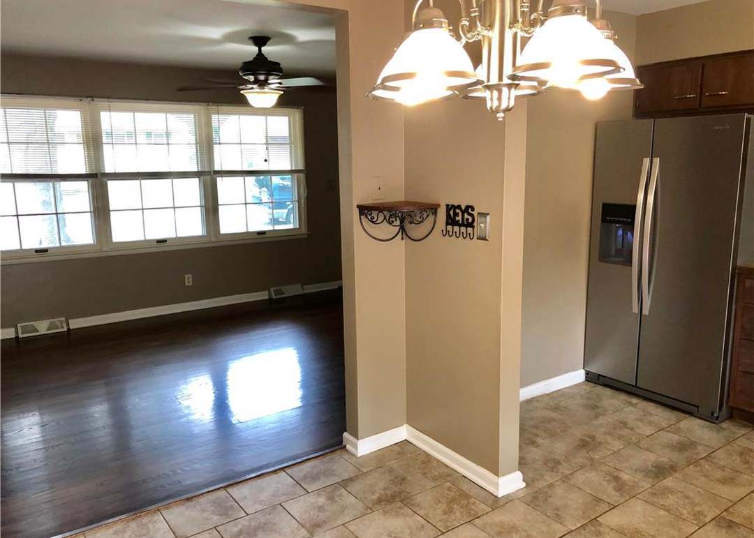 5526 N Woodland Avenue — photo 16