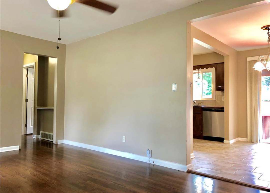 5526 N Woodland Avenue — photo 18