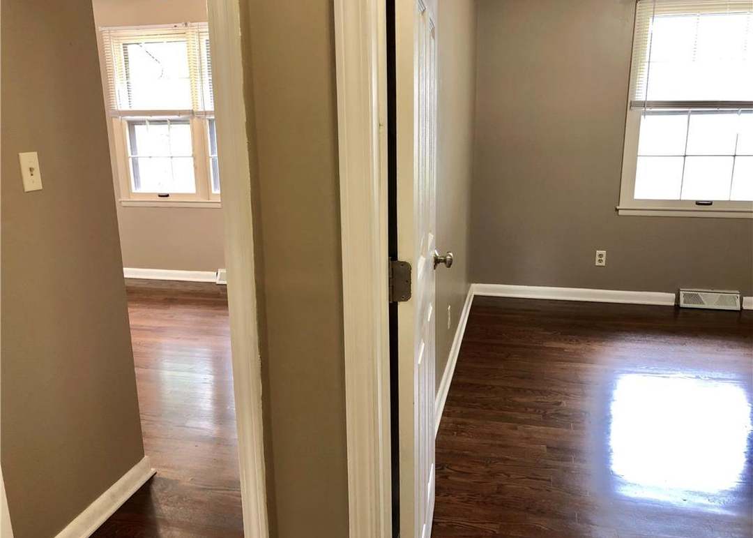 5526 N Woodland Avenue — photo 19