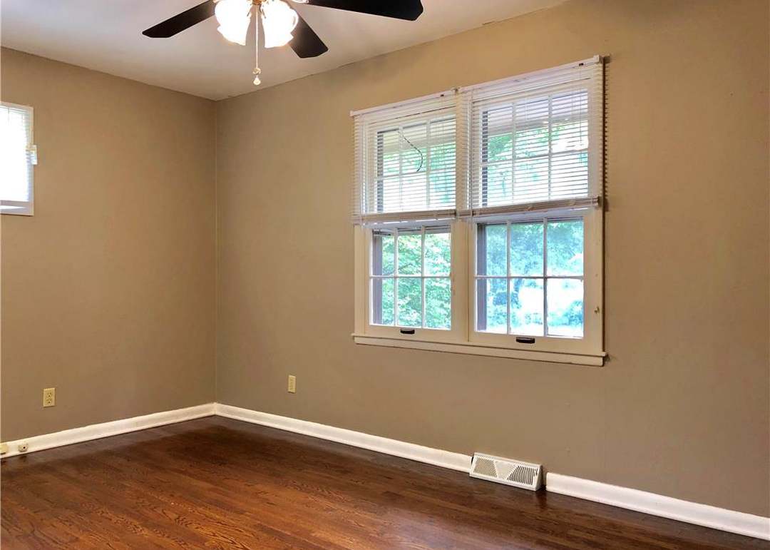 5526 N Woodland Avenue — photo 20