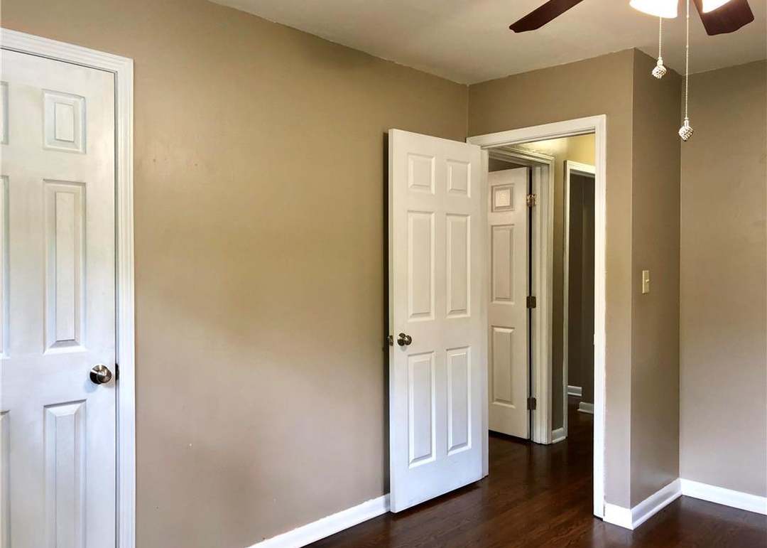 5526 N Woodland Avenue — photo 27