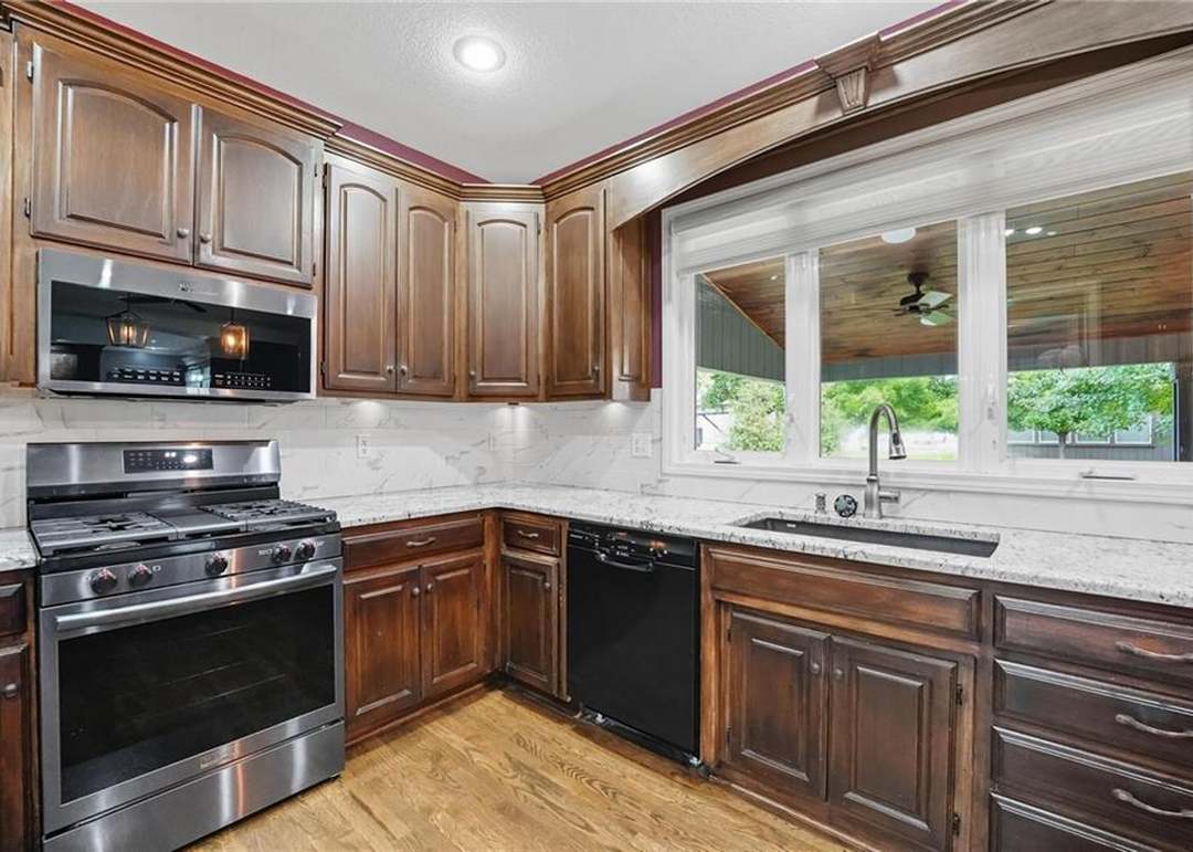 5615 NE Maybrook Road — photo 12
