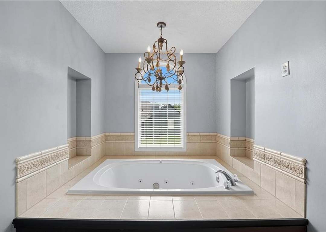 5615 NE Maybrook Road — photo 25