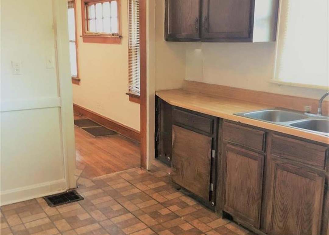 5622 Olive Street — photo 11