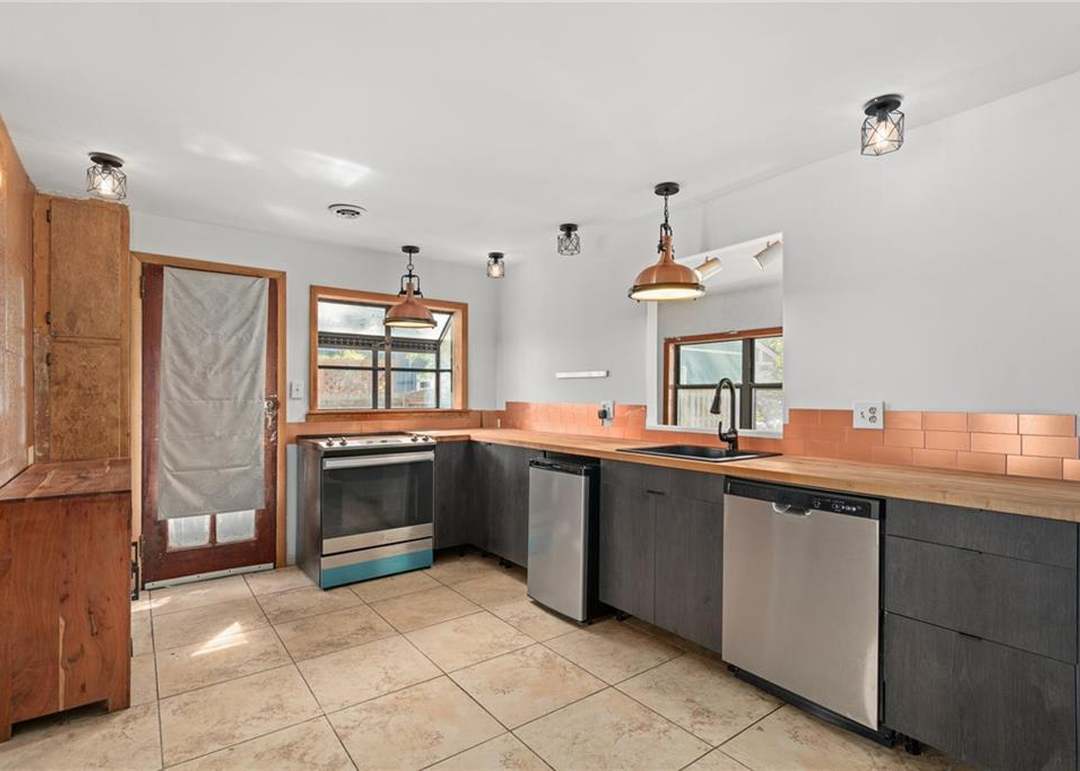 5629 Maple Street — photo 4