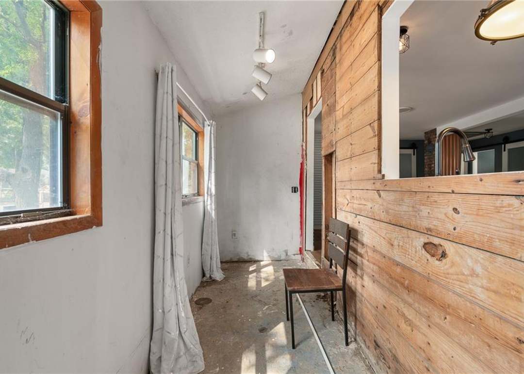 5629 Maple Street — photo 36