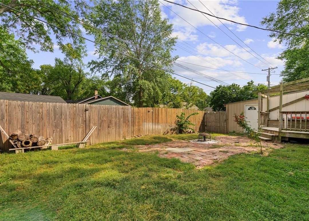 5629 Maple Street — photo 42