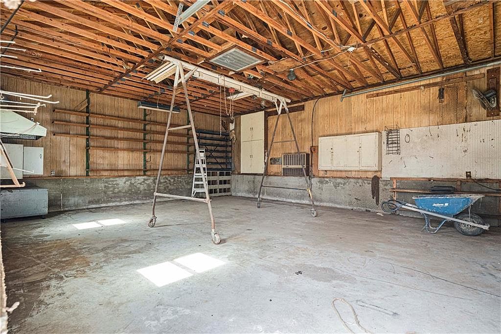 5720 LANE AVENUE — photo 28