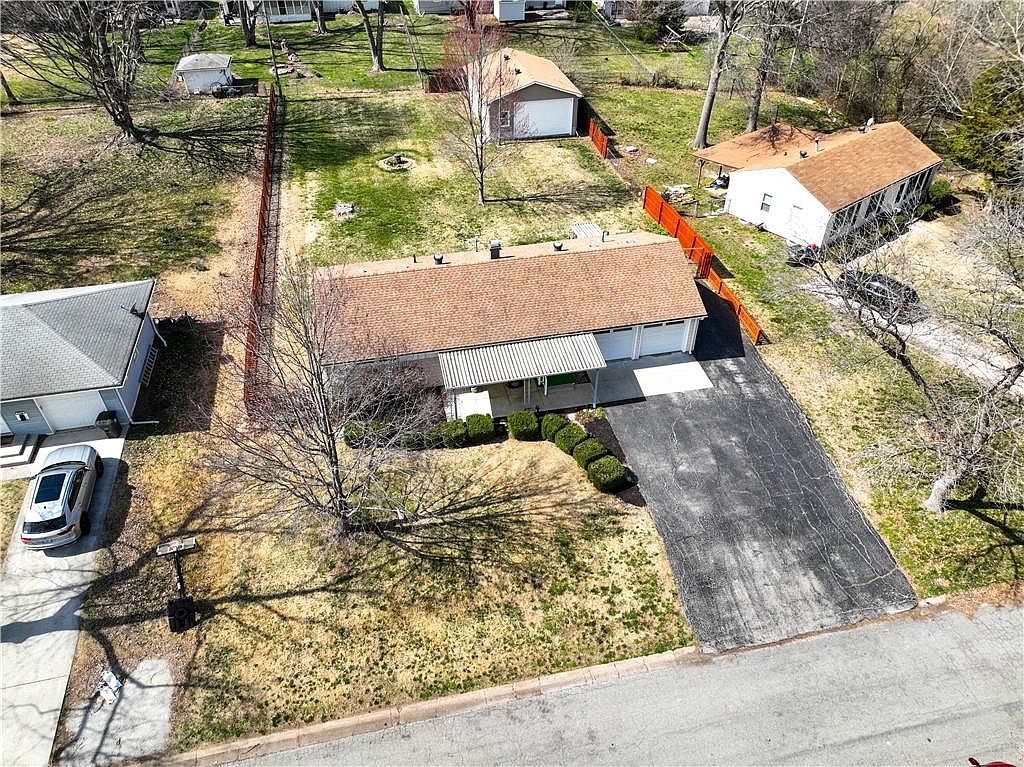 5720 LANE AVENUE — photo 30