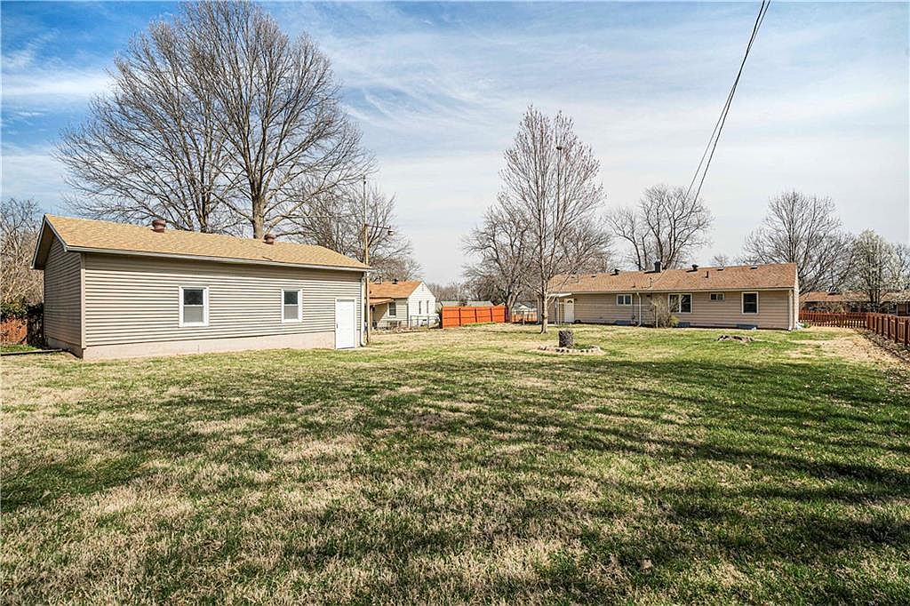 5720 LANE AVENUE — photo 39