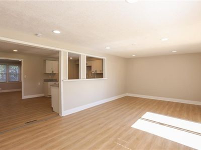5737 Elm Avenue — photo 12