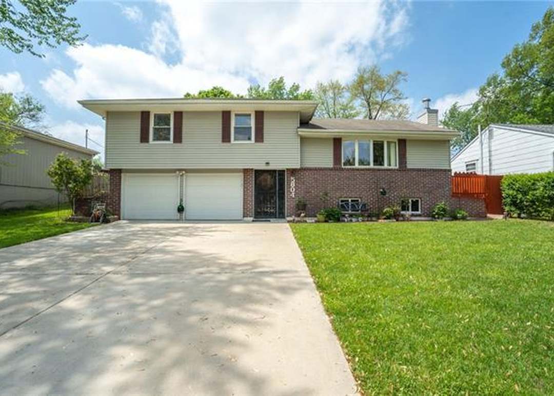 5804 N Hardesty Avenue — photo 8
