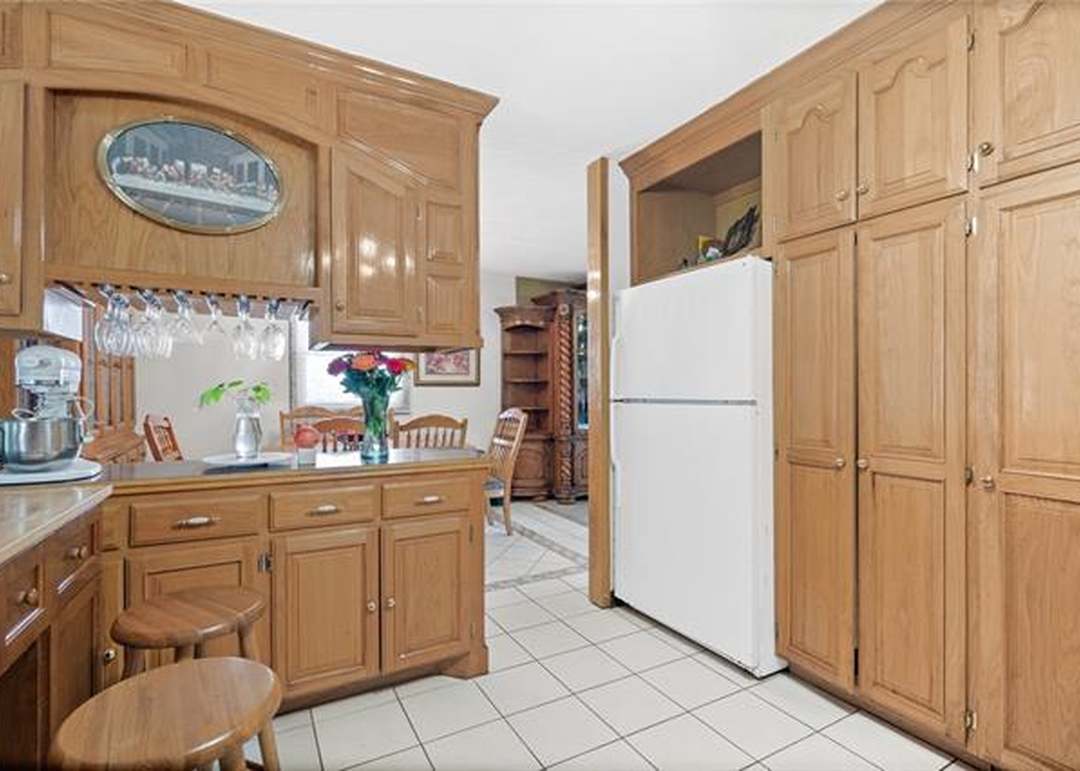 5804 N Hardesty Avenue — photo 14
