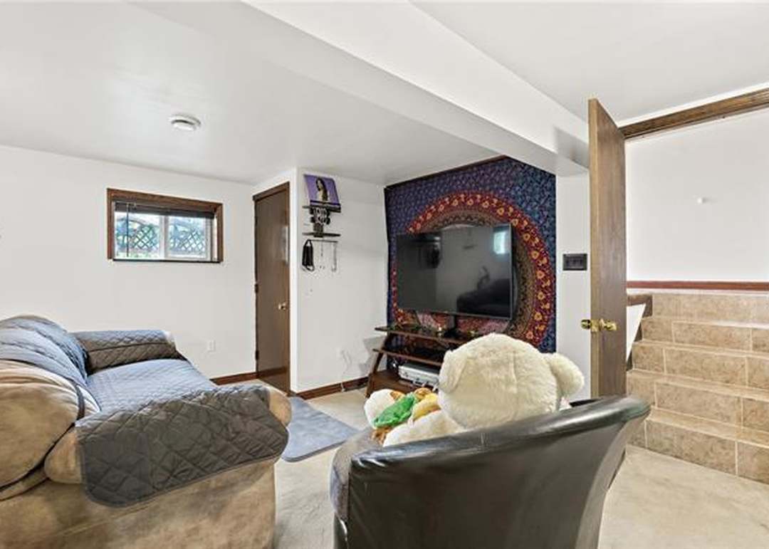 5804 N Hardesty Avenue — photo 21