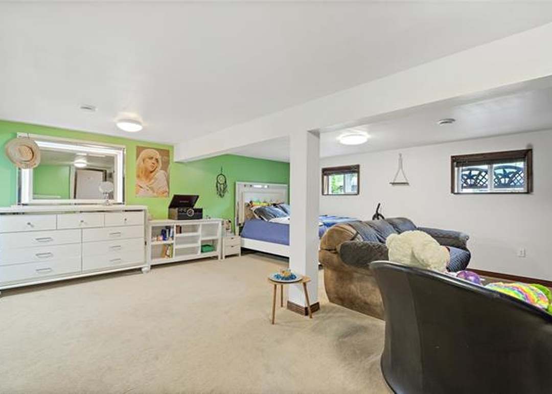 5804 N Hardesty Avenue — photo 23