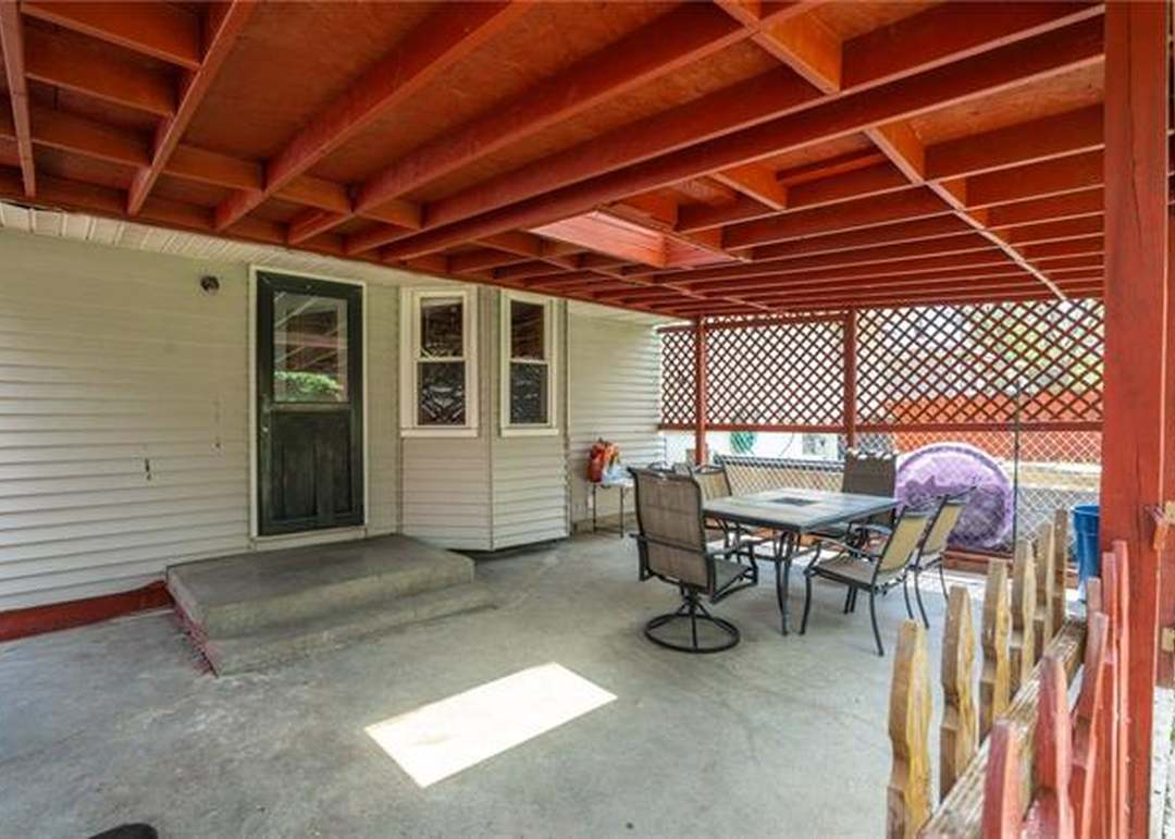5804 N Hardesty Avenue — photo 26