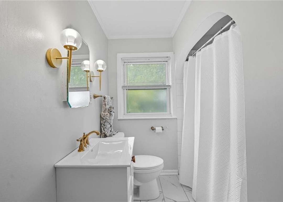 5840 Floyd Street — photo 4