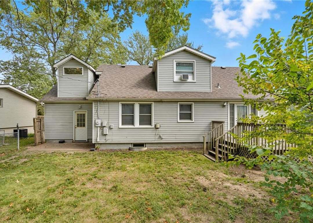 5840 Floyd Street — photo 32