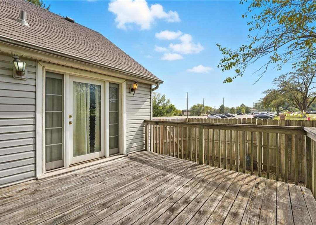 5840 Floyd Street — photo 34