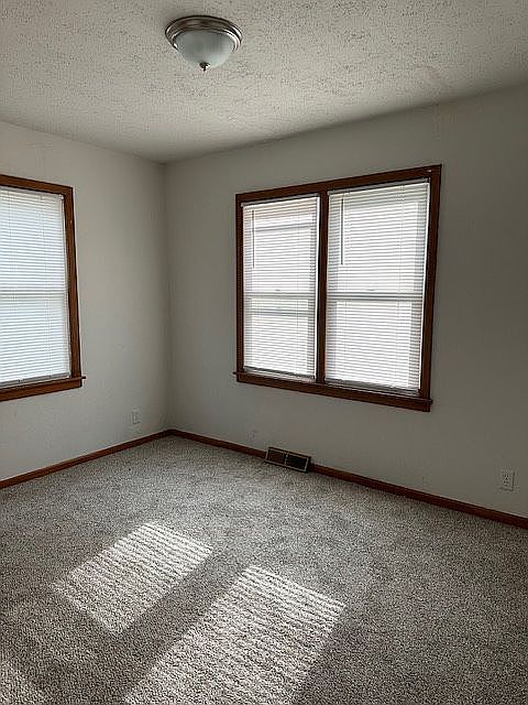 5903 N Howard Ave Kansas City — photo 22