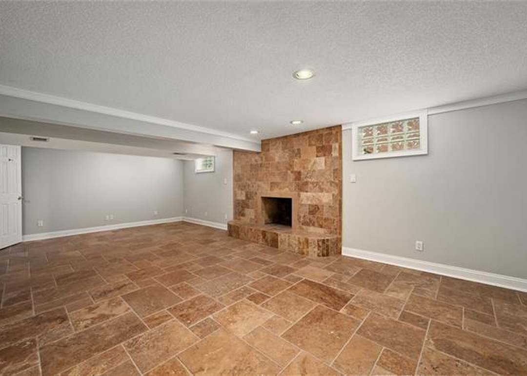 5918 Garnett Street — photo 23