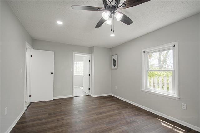 5921 Eastwood Court — photo 10