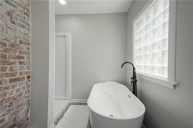 5921 Eastwood Court — photo 12