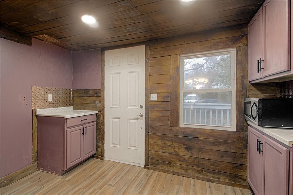 5923 Walrond Avenue — photo 14