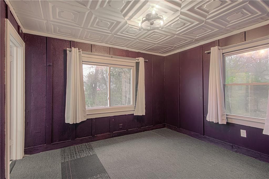 5923 Walrond Avenue — photo 16
