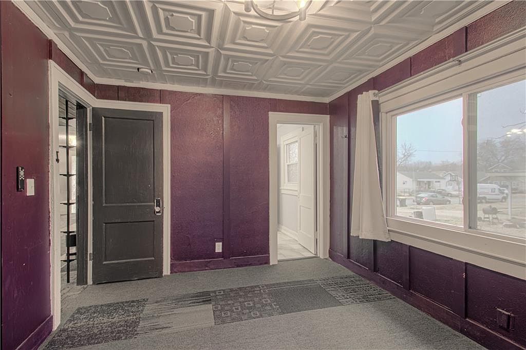 5923 Walrond Avenue — photo 19