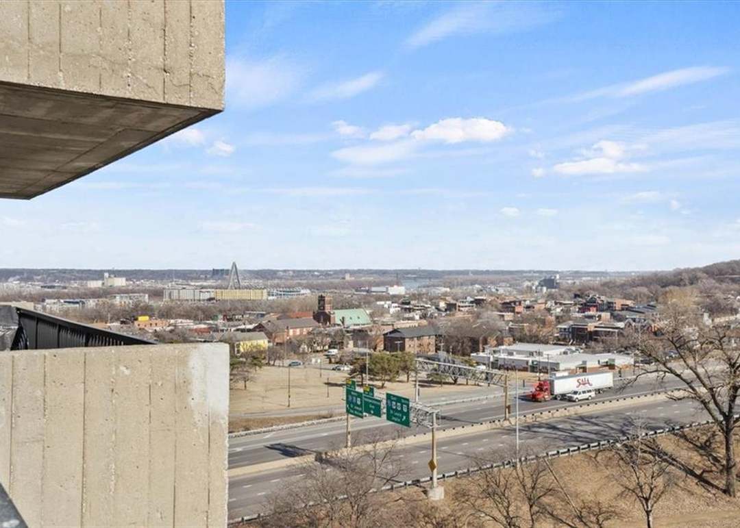 600 Admiral Boulevard — photo 14