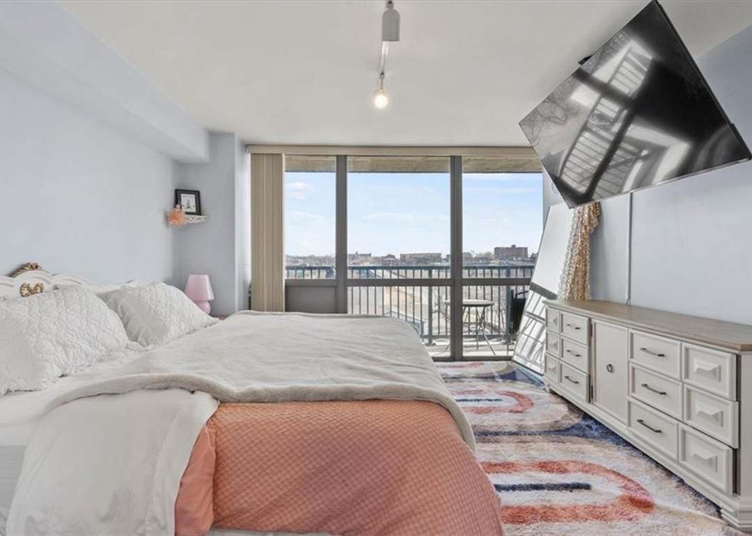 600 Admiral Boulevard — photo 16