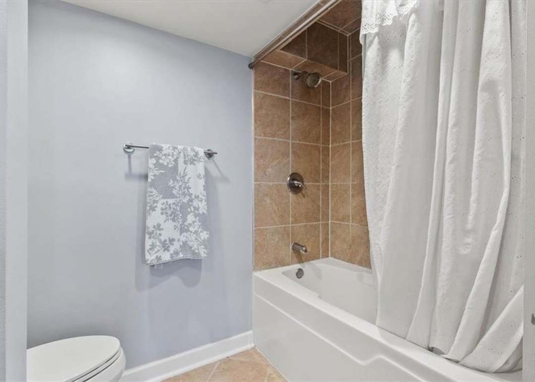 600 Admiral Boulevard — photo 19