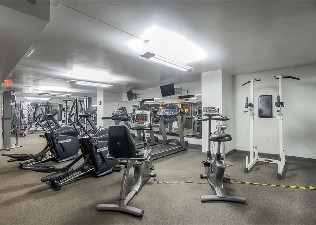 600 Admiral Boulevard — photo 23