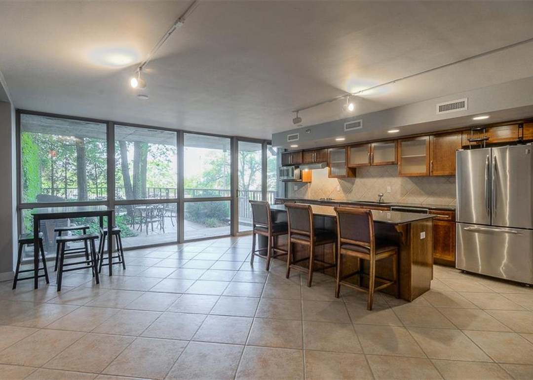 600 Admiral Boulevard — photo 24