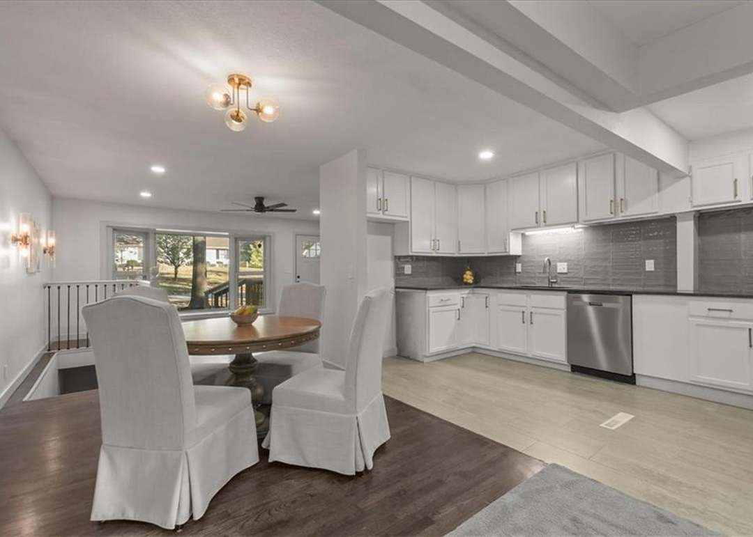 6004 S Claremont Avenue — photo 13