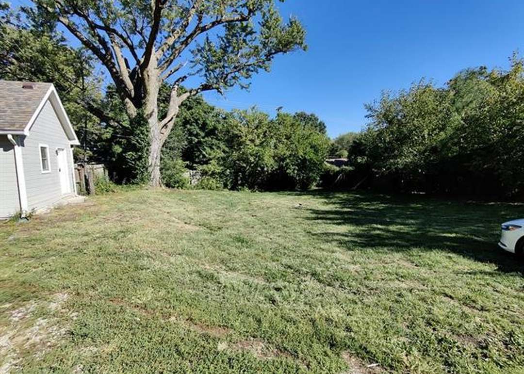 601 W Main Street — photo 10