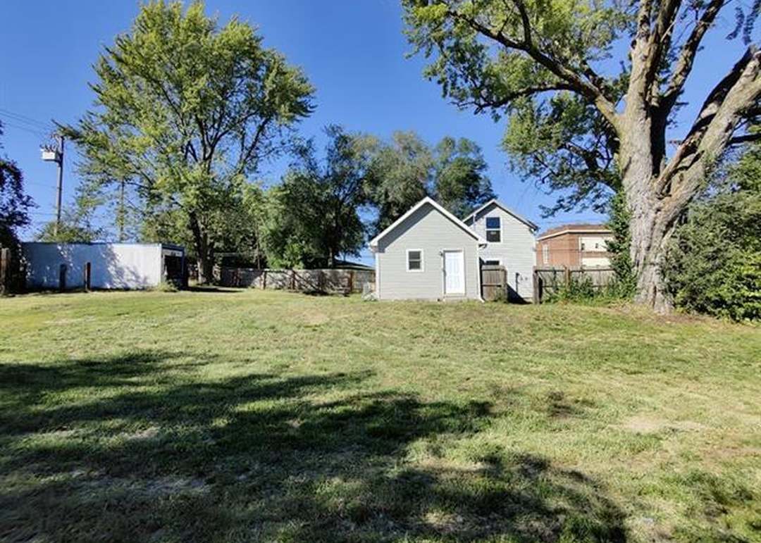 601 W Main Street — photo 12