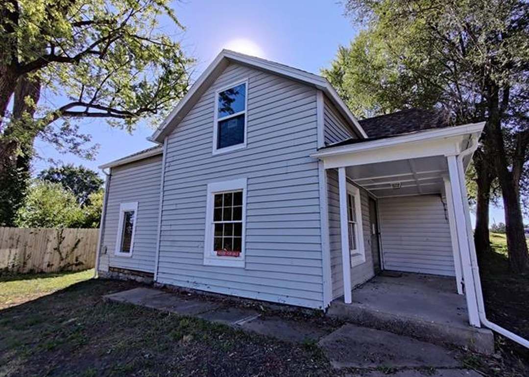 601 W Main Street — photo 16