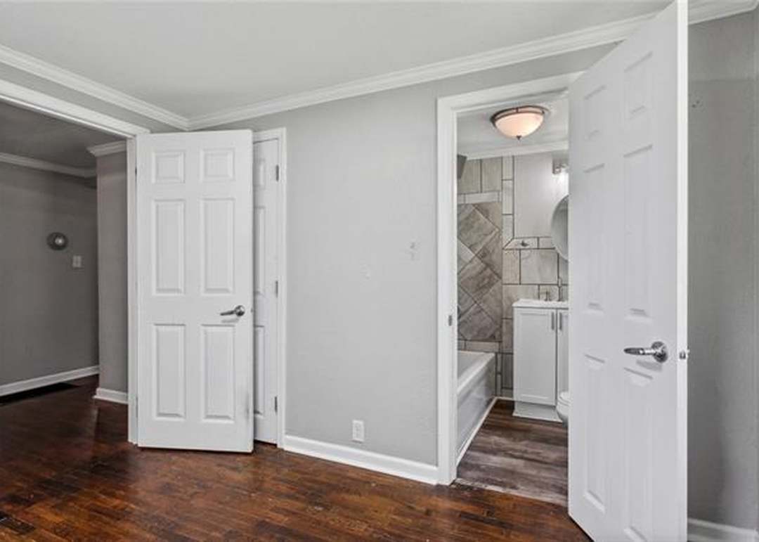 6015 N Broadway Street — photo 15