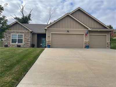 603 N Monterey Way — photo 2