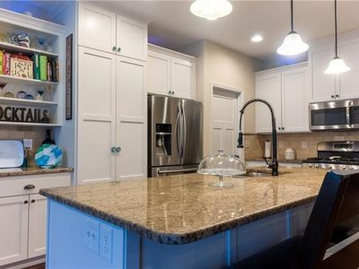 603 N Monterey Way — photo 3