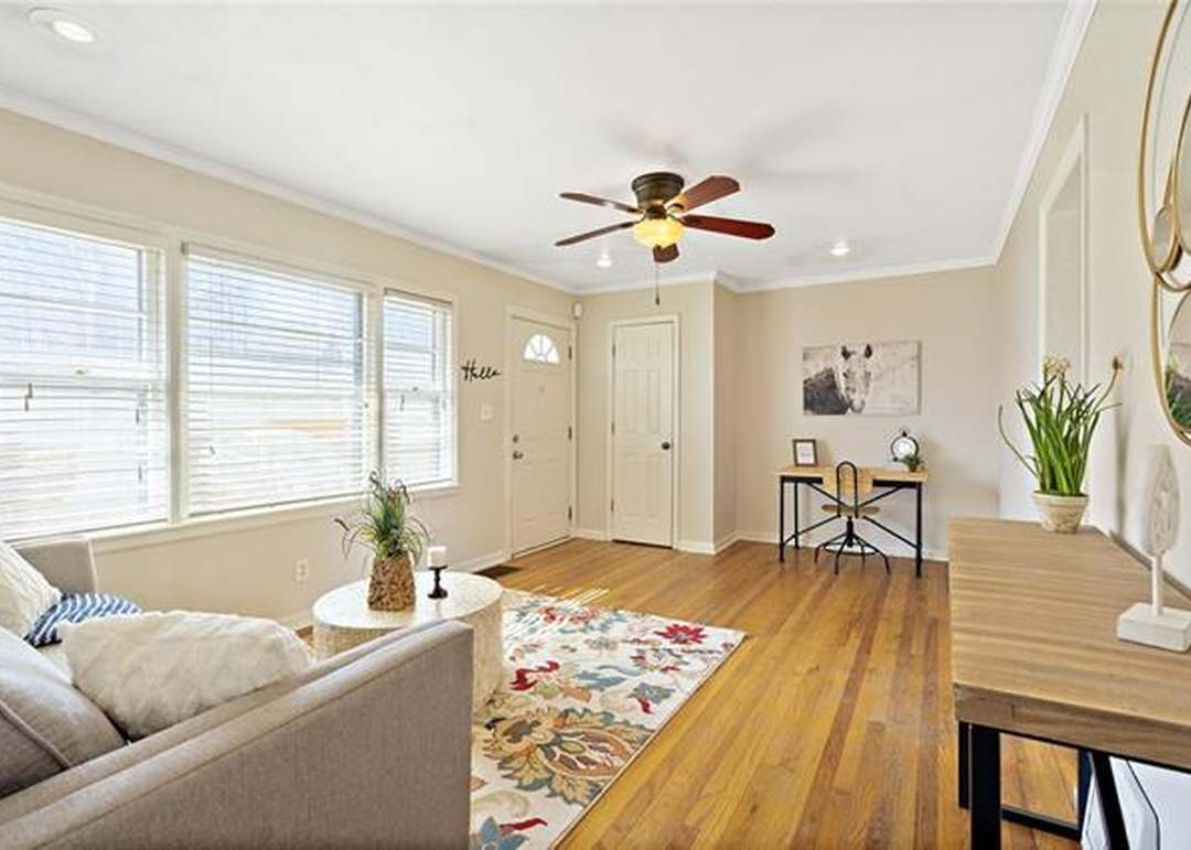 604 W 90 Terrace — photo 10